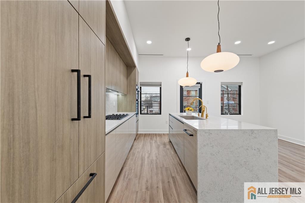 2 Harbor Front Plaza Image 5