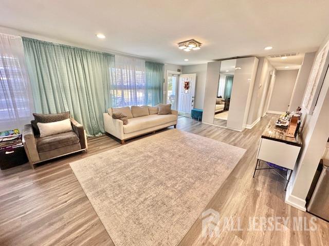 107 Monmouth Road Image 4