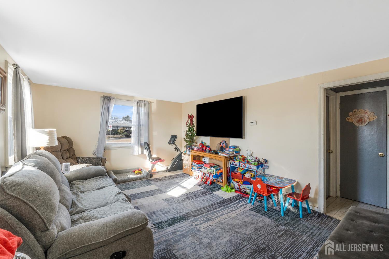 101 Lorraine Avenue Image 4