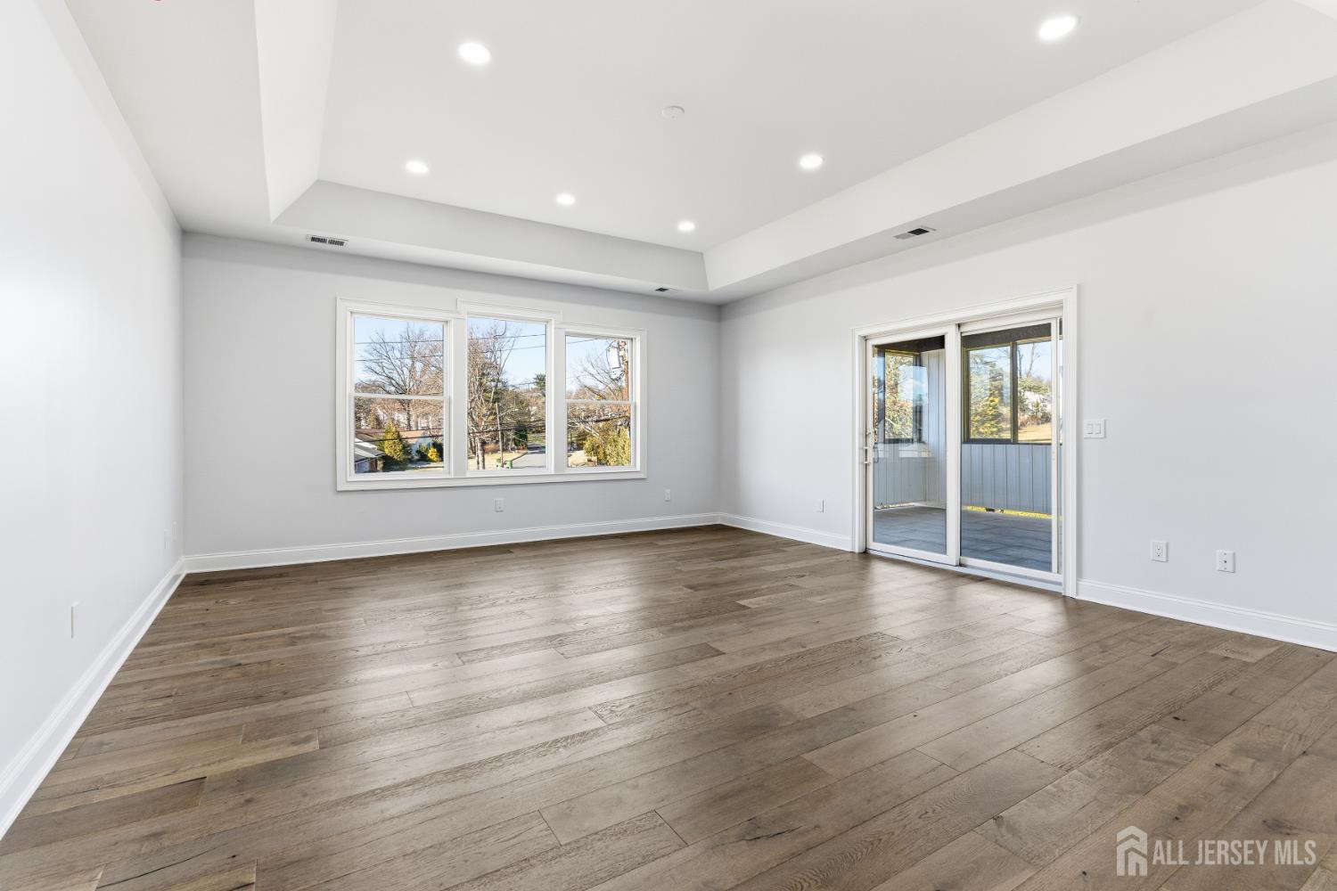 4 Hemlock Drive, Edison, NJ, 08820 image 32