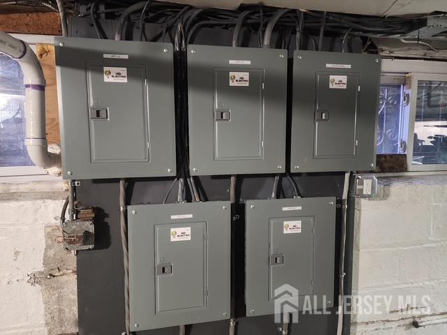 196 W End Avenue, Newark, NJ, 07106 image 37