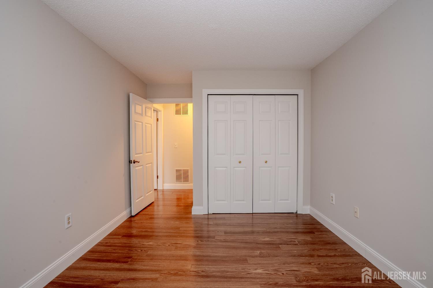 22 Amberly Court, Franklin Twsp, NJ, 08823 image 16