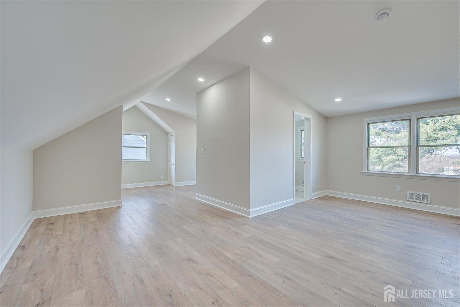 35 Kendall Drive, Sayreville, NJ, 08859 image 32