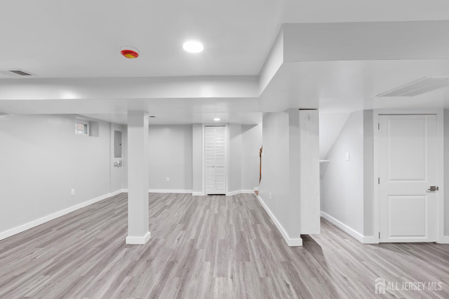 33 McAuliffe Drive, North Brunswick, NJ, 08902 image 18