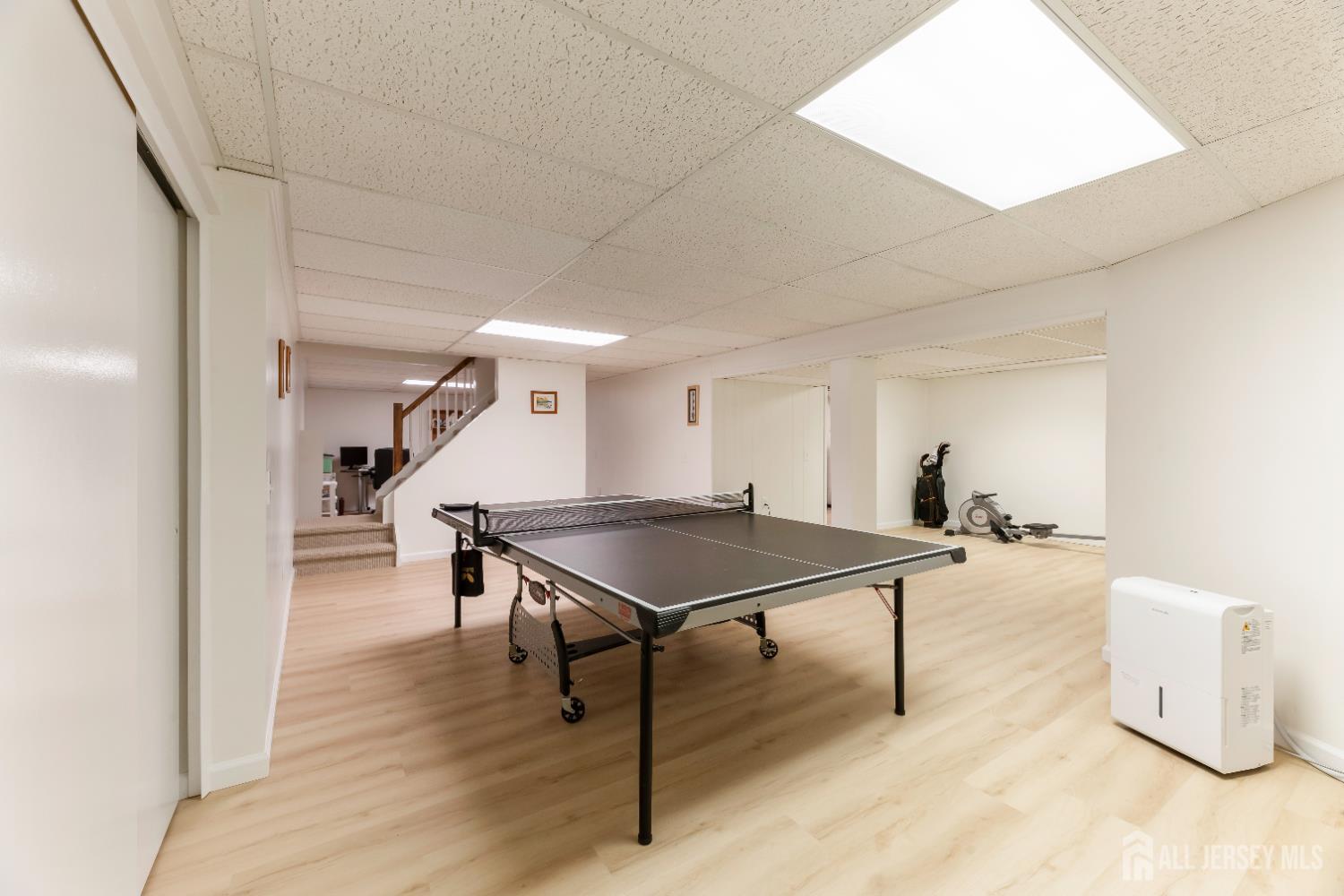 990 Hoover Drive, North Brunswick, NJ, 08902 image 33