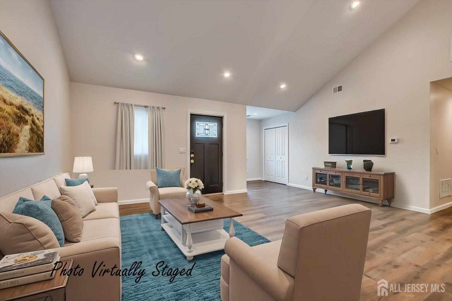 83 Sagamore Avenue Image 4