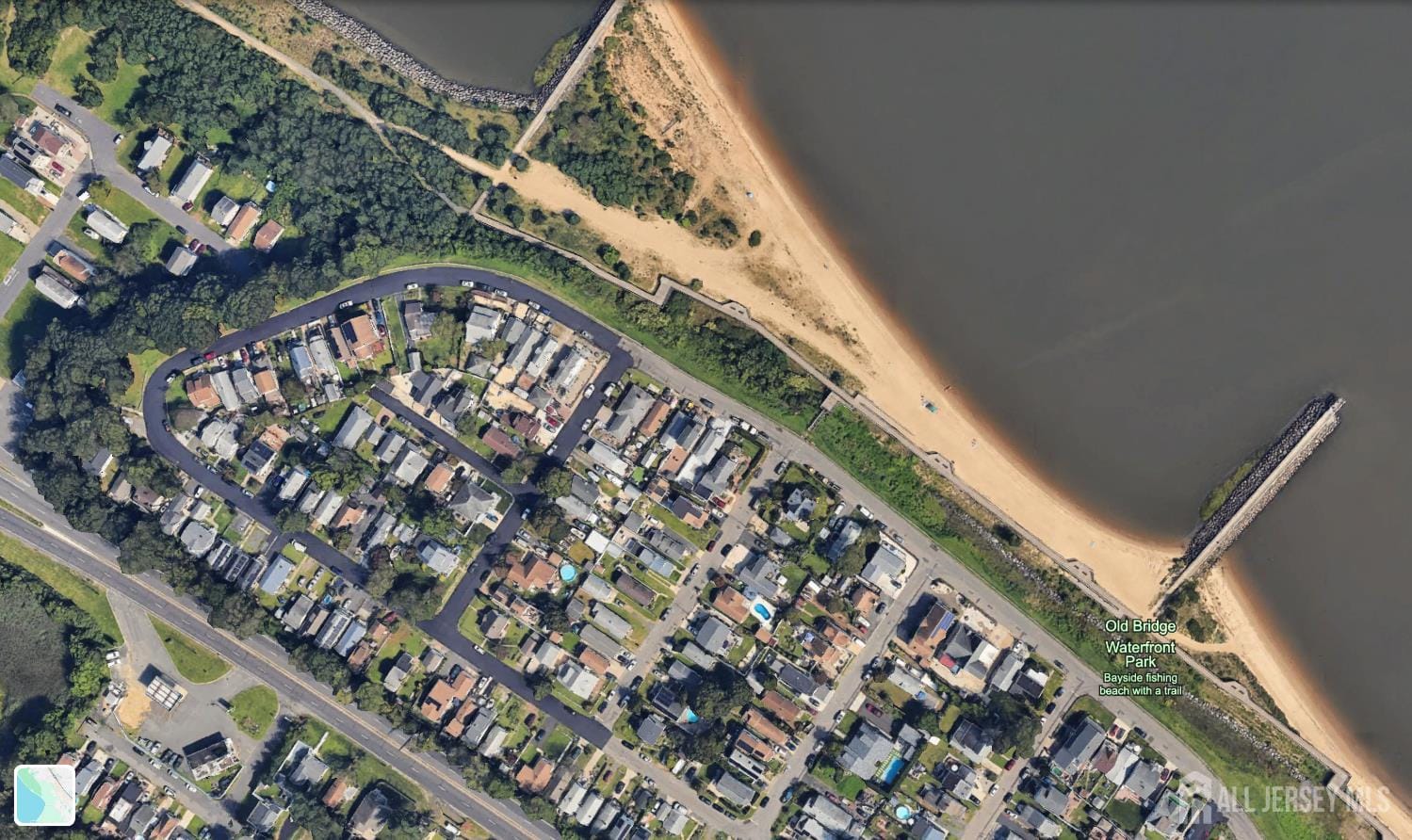 141 Shoreland Circle Image 5