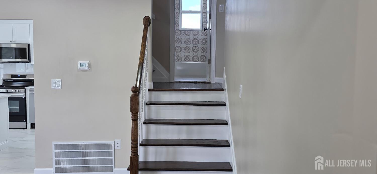 22 Robin Place, Sayreville, NJ, 08859 image 11