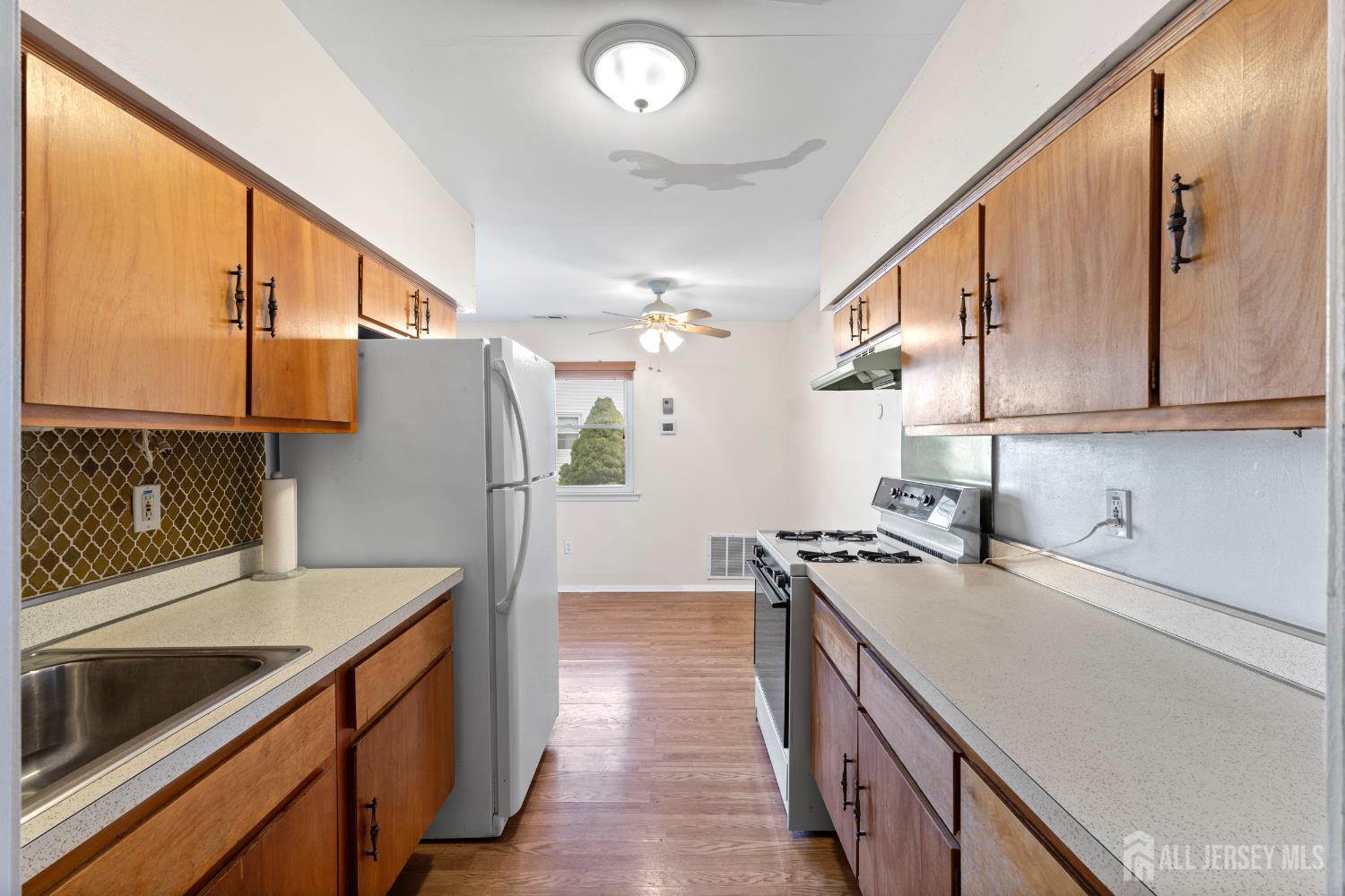 26 Galewood Drive, Matawan, NJ, 07747 image 13