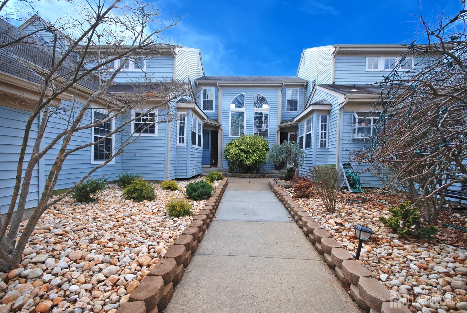 5 Cambridge Drive D Image 1