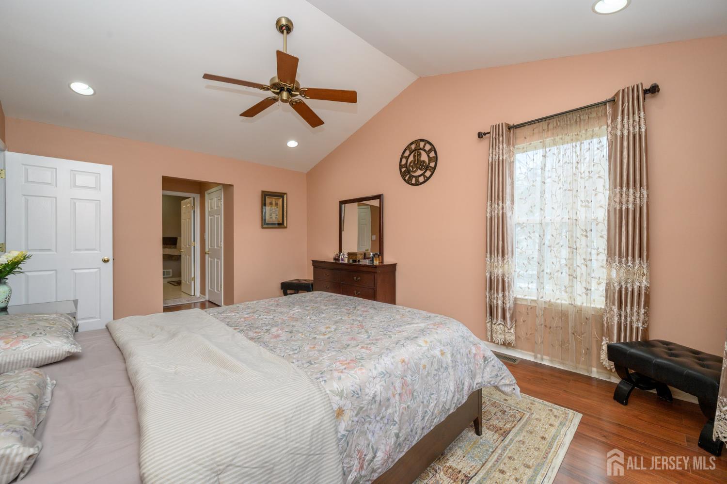 1 Cambridge Court, East Brunswick, NJ, 08816 image 27