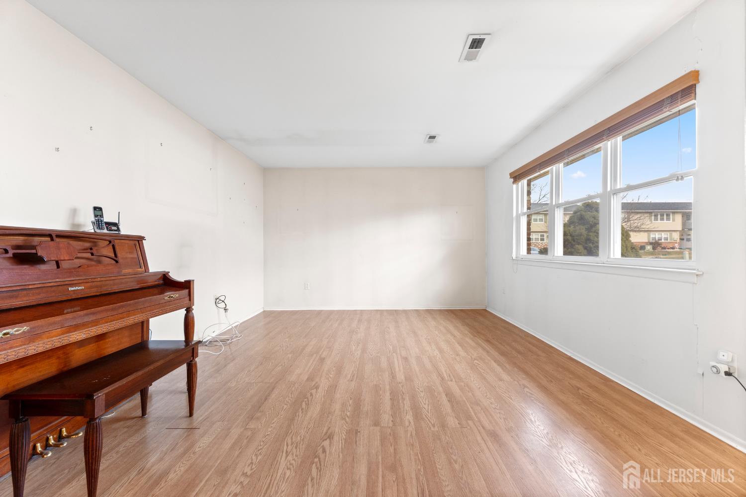 26 Galewood Drive, Matawan, NJ, 07747 image 8