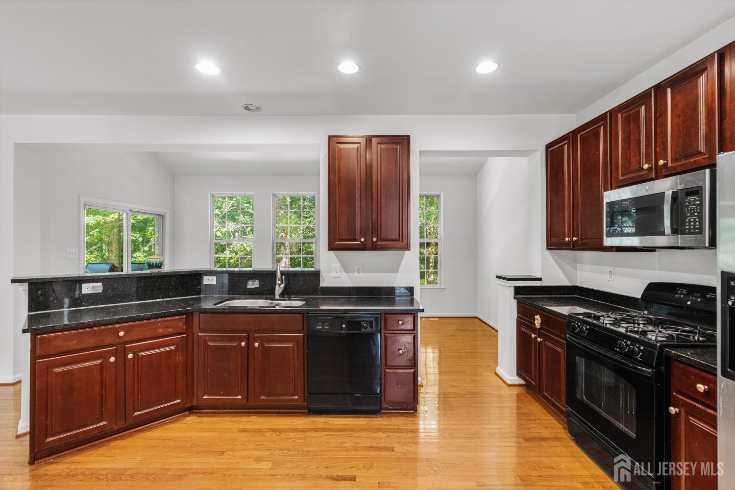 406 Arnold Drive, Florence, NJ, 08518 image 12