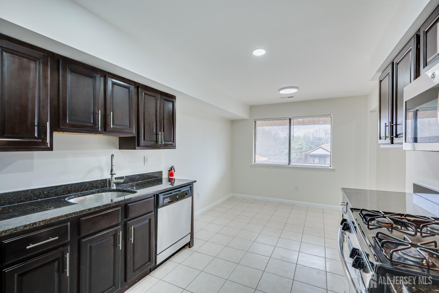 1314 Edison Glen Terrace, Edison, NJ, 08837 image 14