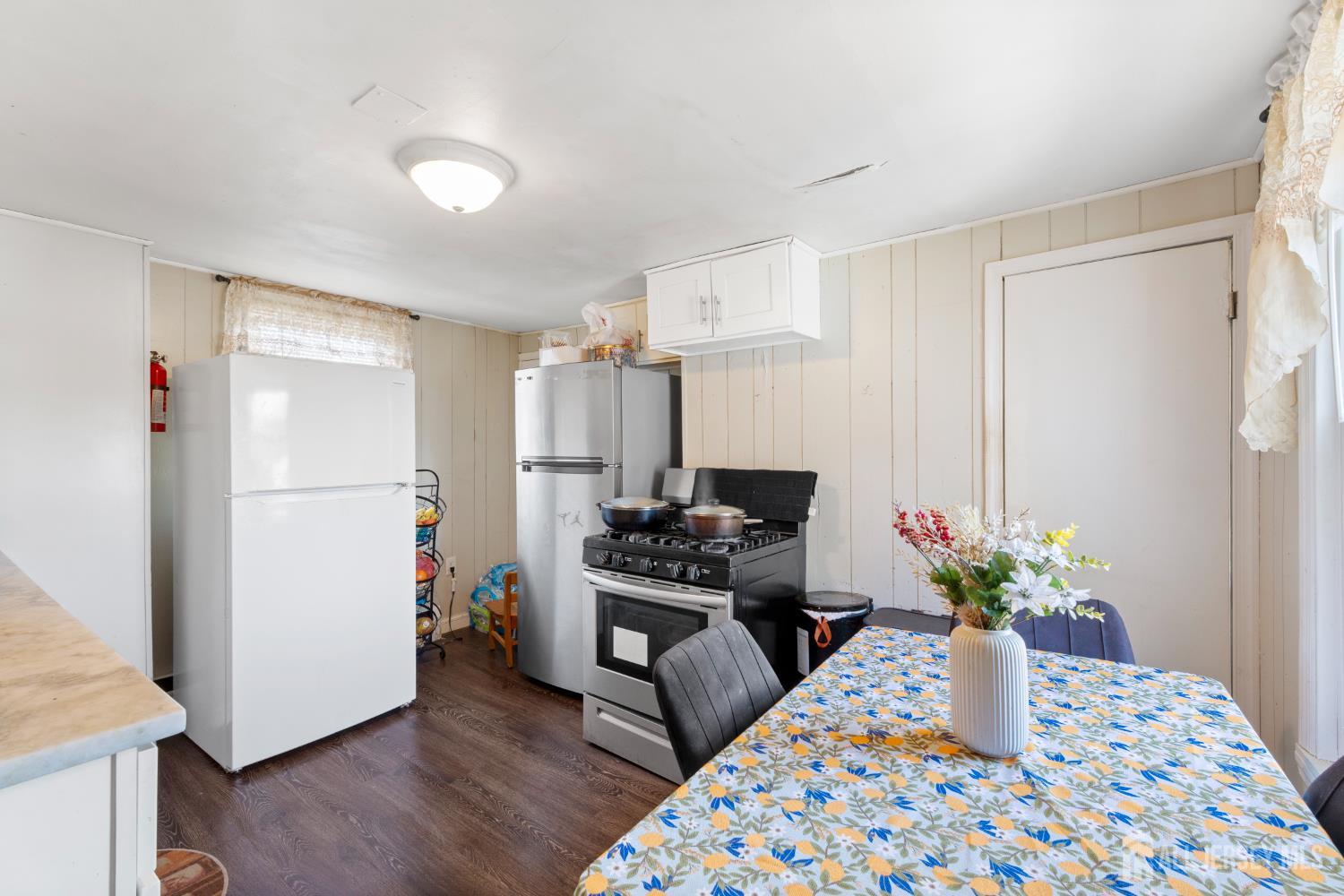 74 Albert Street, Woodbridge Proper, NJ, 07095 image 25