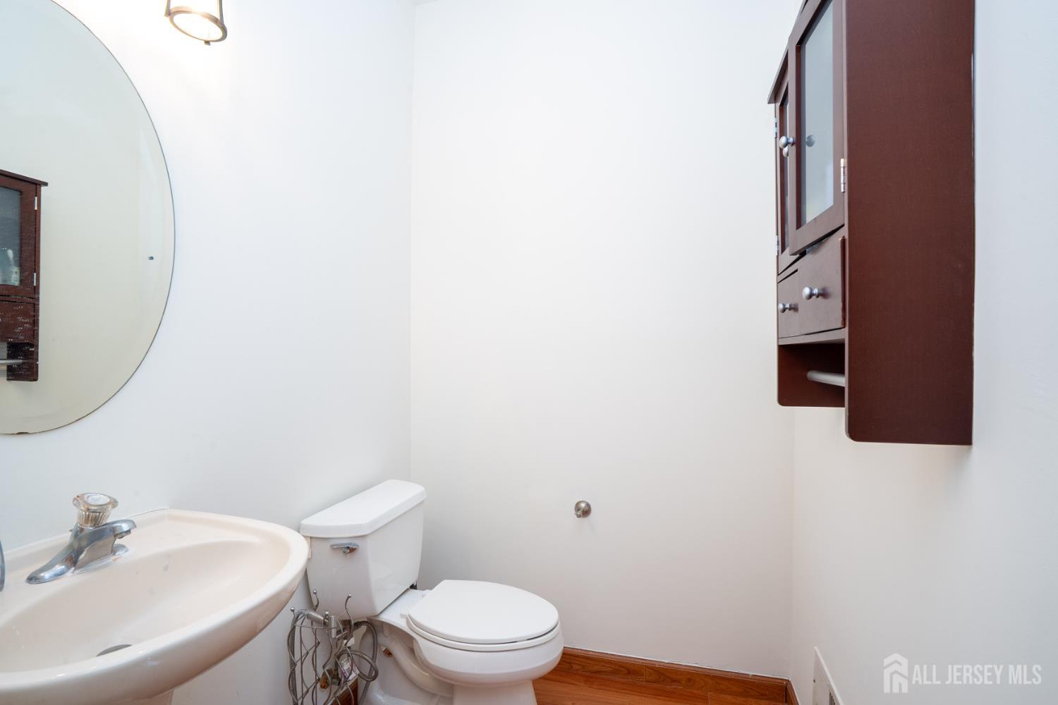 903 Swallow Court, North Brunswick, NJ, 08902 image 28