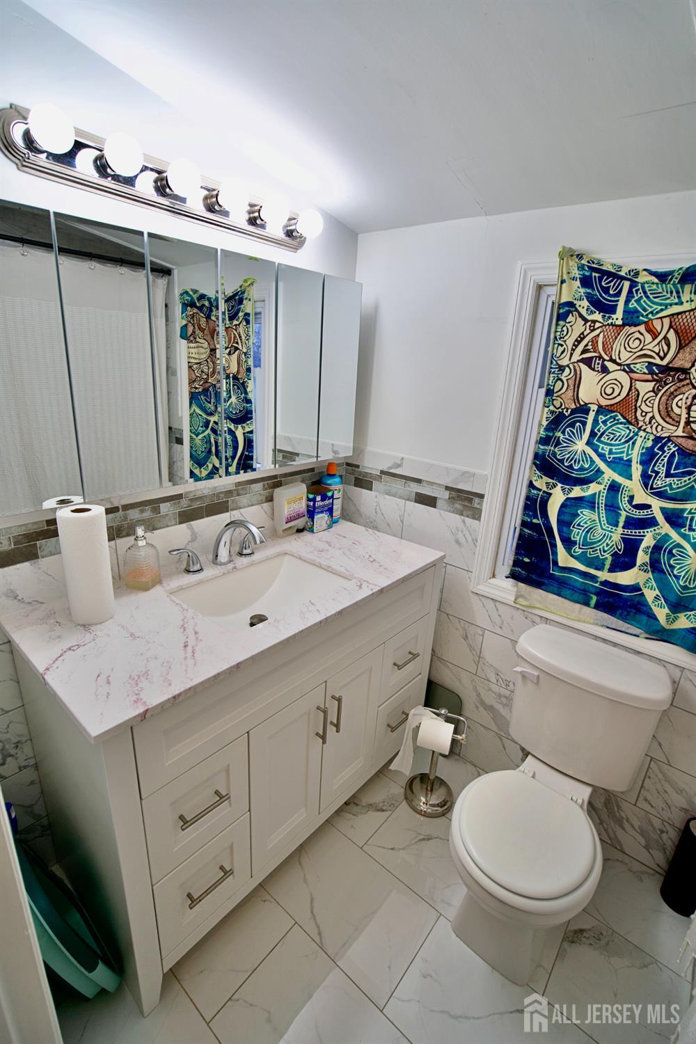 193 Old Road, Sewaren, NJ, 07077 image 11