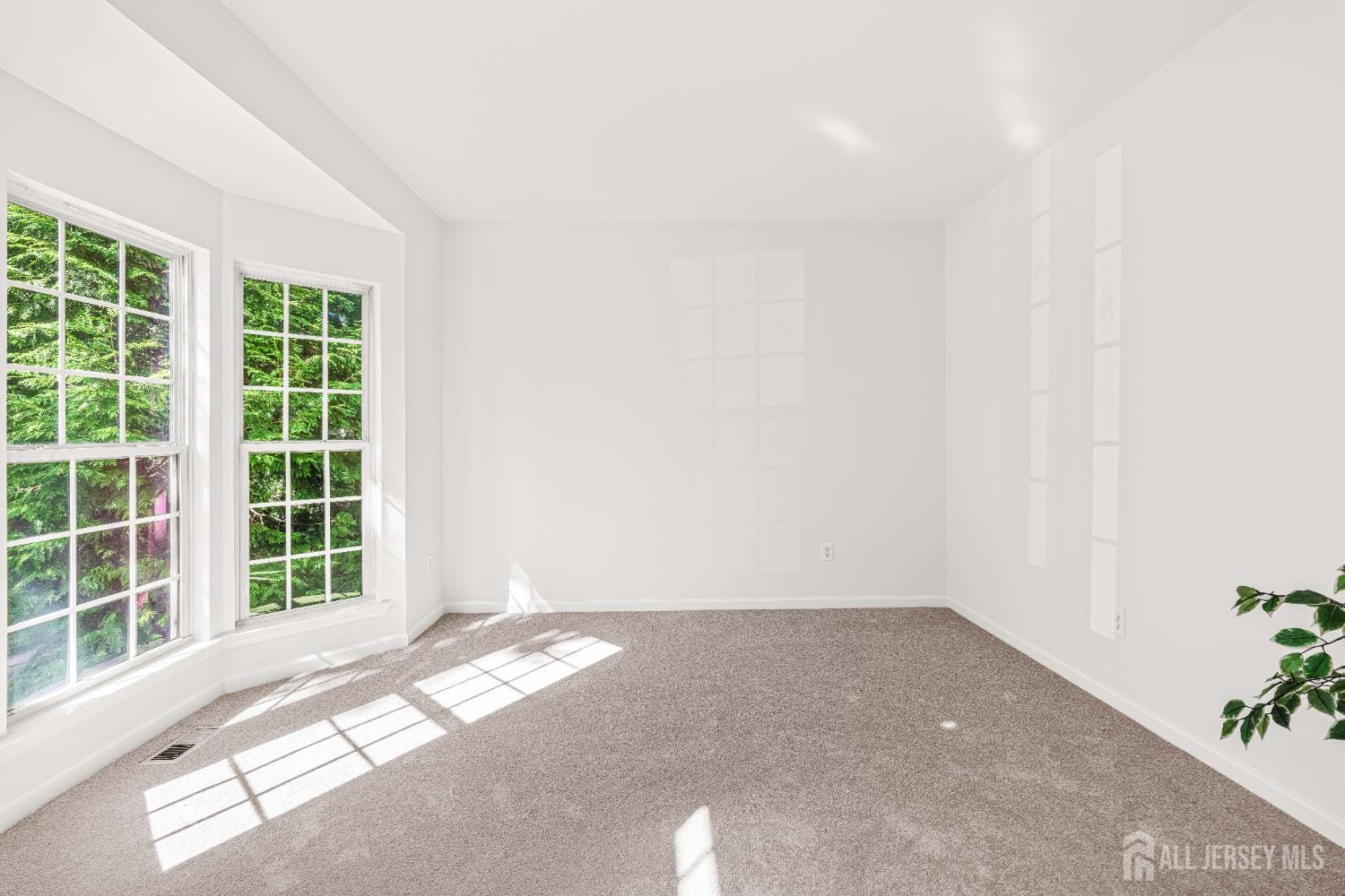 406 Arnold Drive, Florence, NJ, 08518 image 6