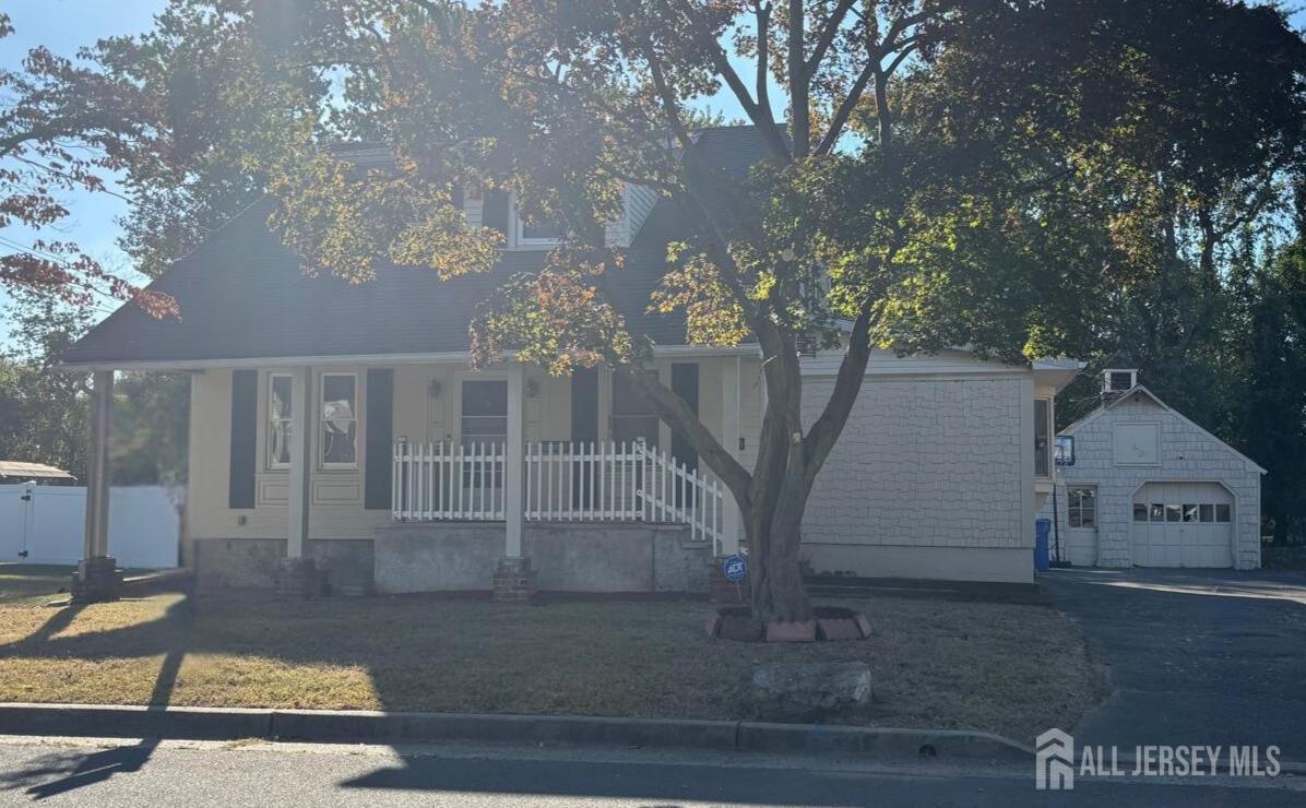 1616 Ford Avenue Image 5