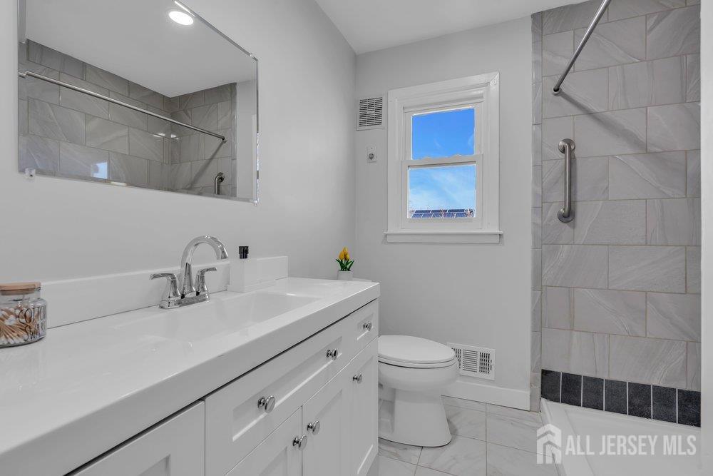 26 Sunnyside Drive, Carteret, NJ, 07008 image 15