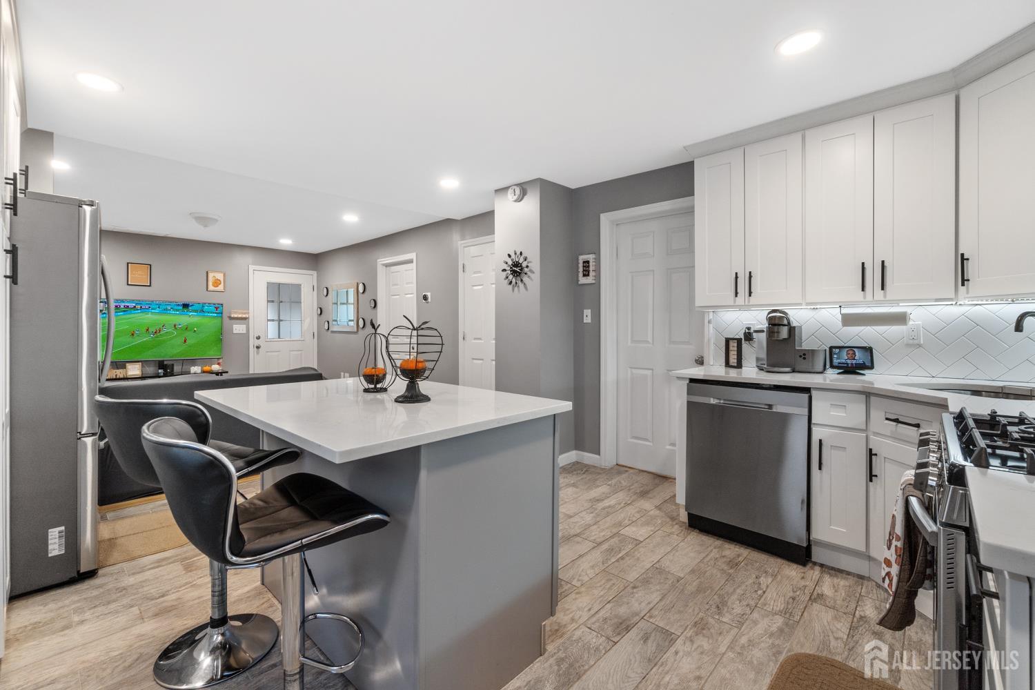 619 Hancock Street Image 5