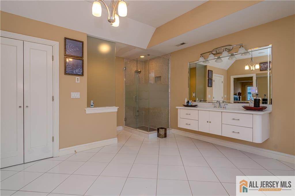 53 Princeton Avenue, Colonia, NJ, 07067 image 30