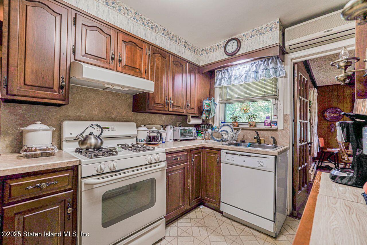 36 Shaw Place, Staten Island, NY, 10302 image 8