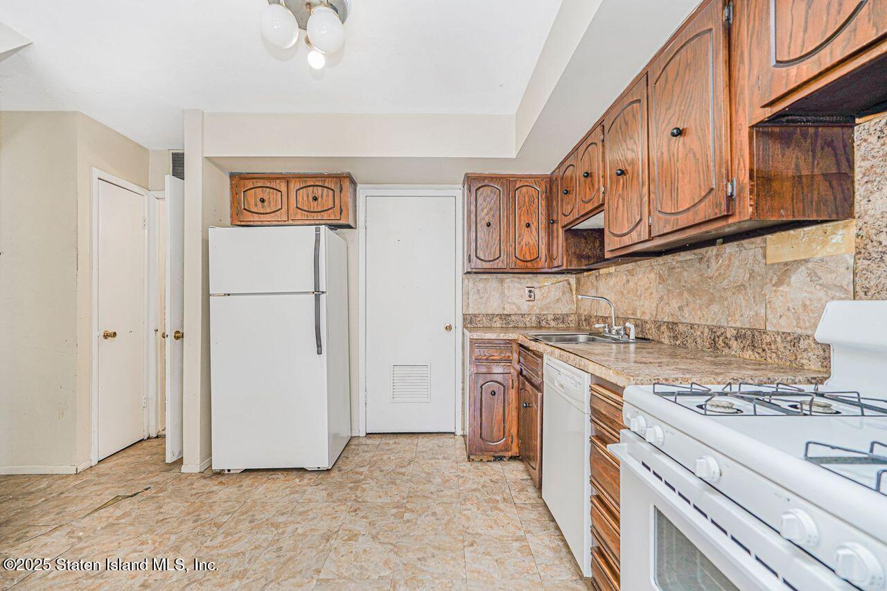 15 Parkview Loop, Staten Island, NY, 10314 image 13