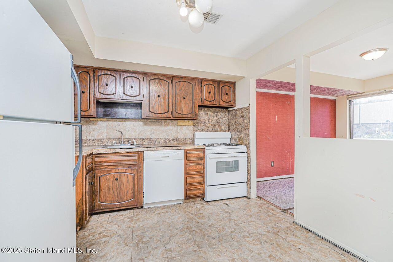 15 Parkview Loop, Staten Island, NY, 10314 image 18