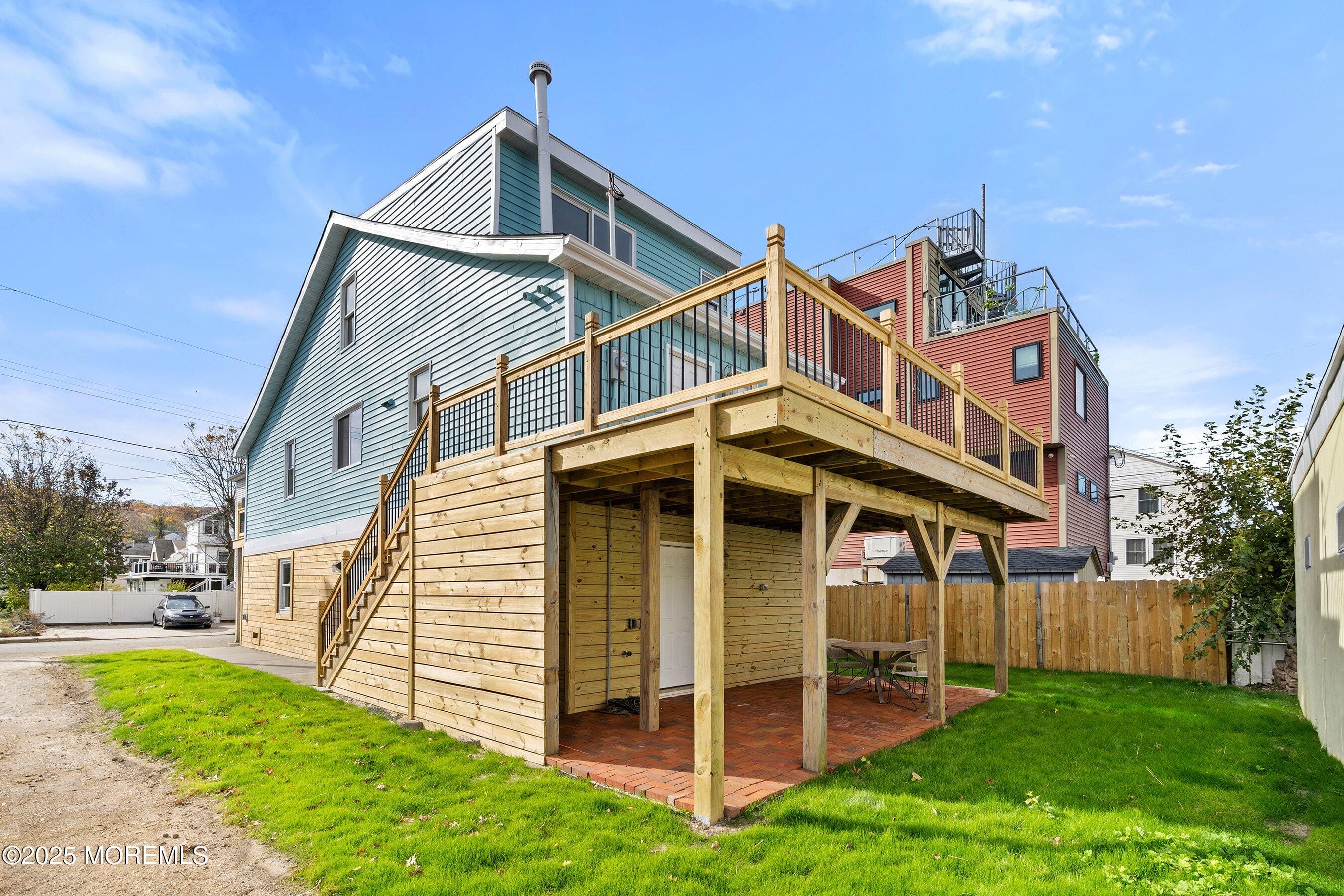 11 Cheerful Place Image 4