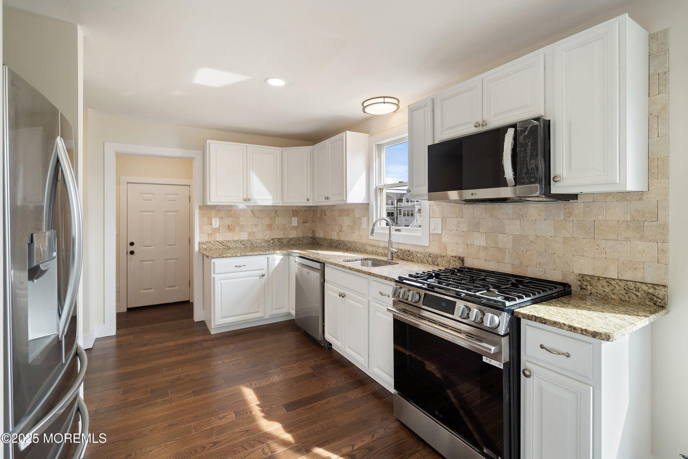 11 Cheerful Place, Highlands, NJ, 07732 image 8