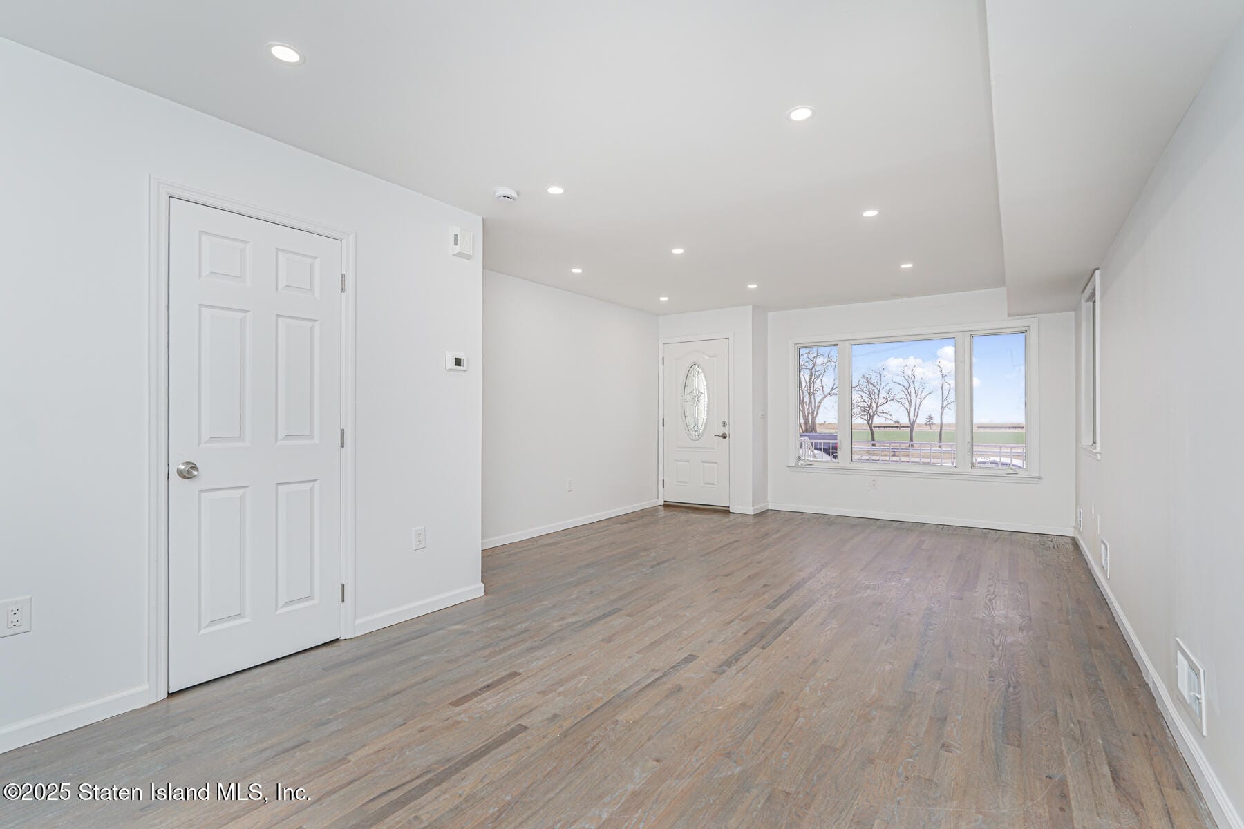 797 Father Capodanno Boulevard, Staten Island, NY, 10305 image 14