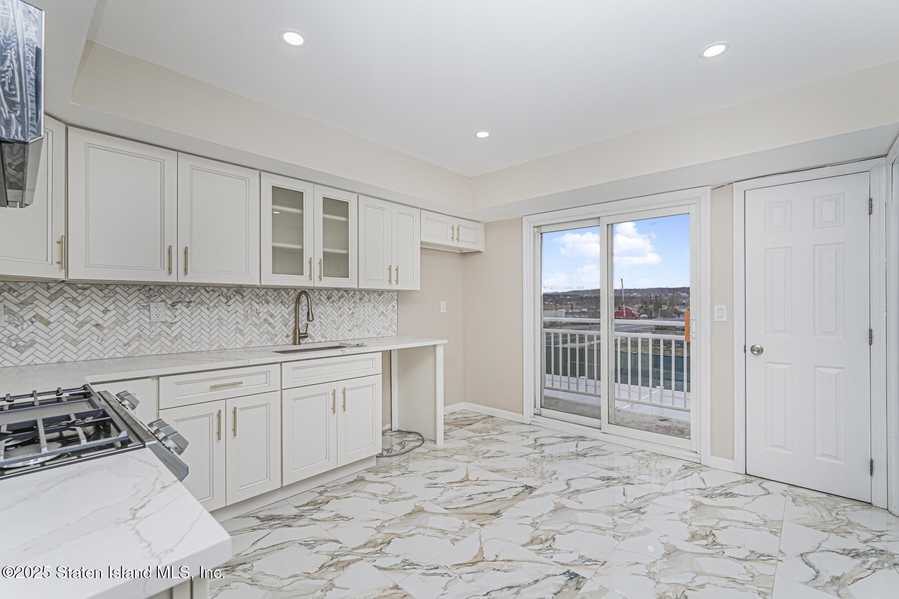 795 Father Capodanno Boulevard, Staten Island, NY, 10305 image 8