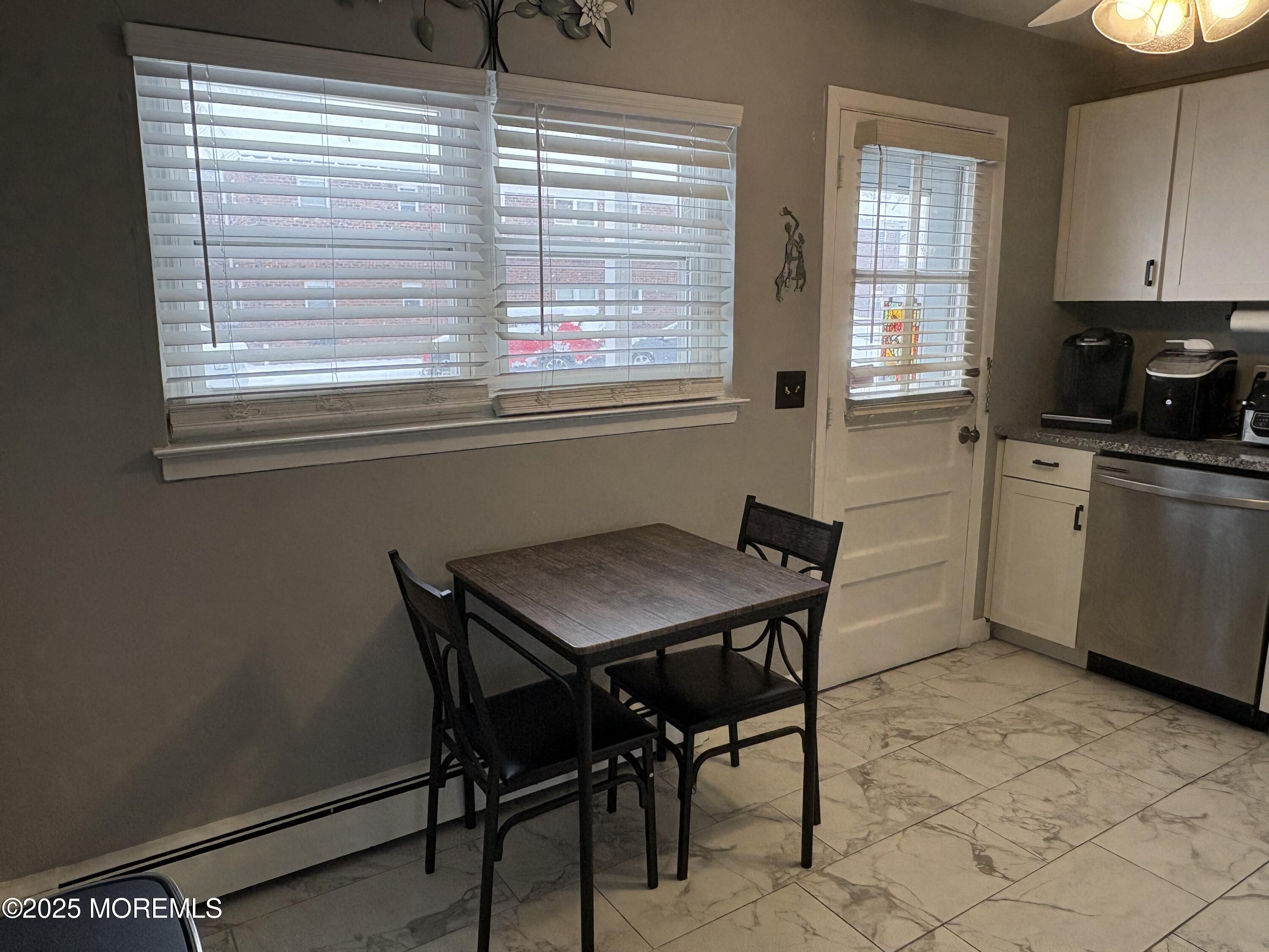 16 Laurel Place A Image 3