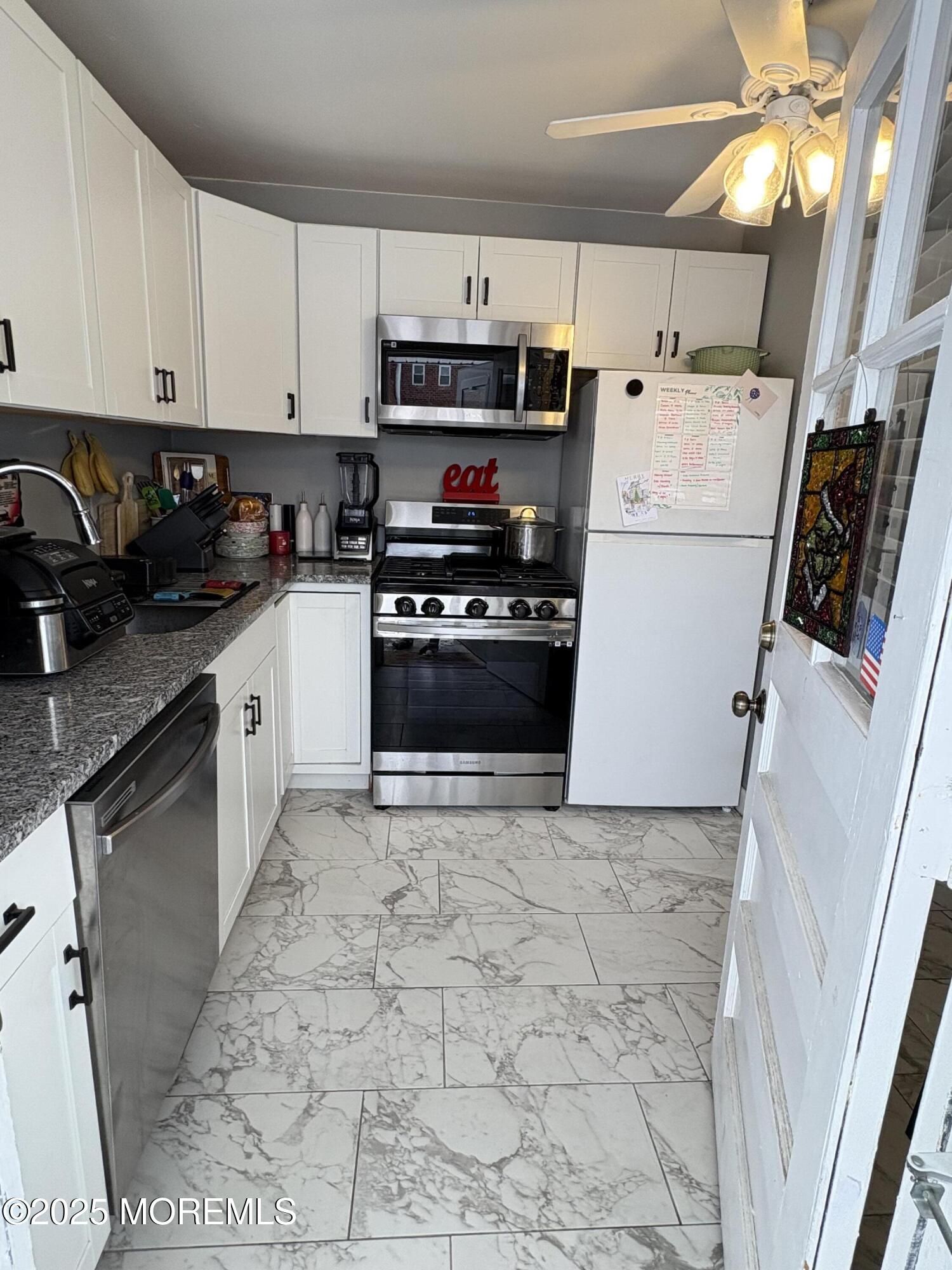 16 Laurel Place A Image 5