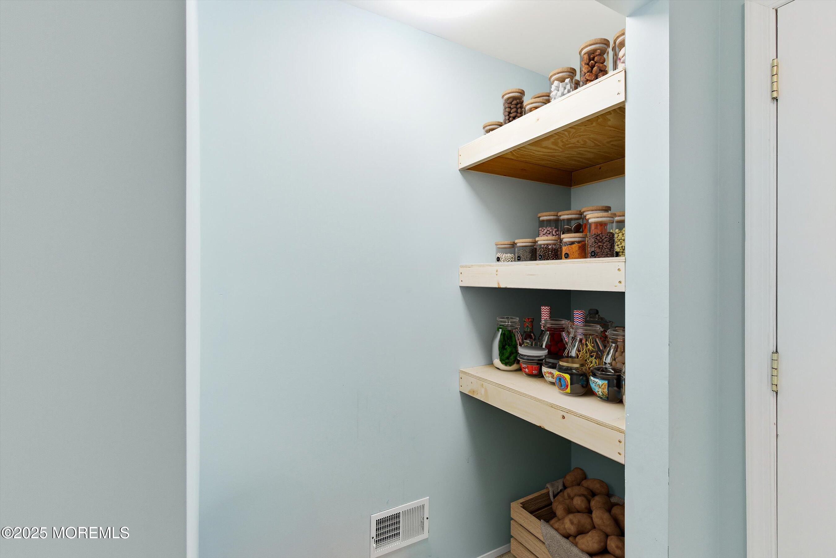 17 Nate Lane, Howell, NJ, 07731 image 15