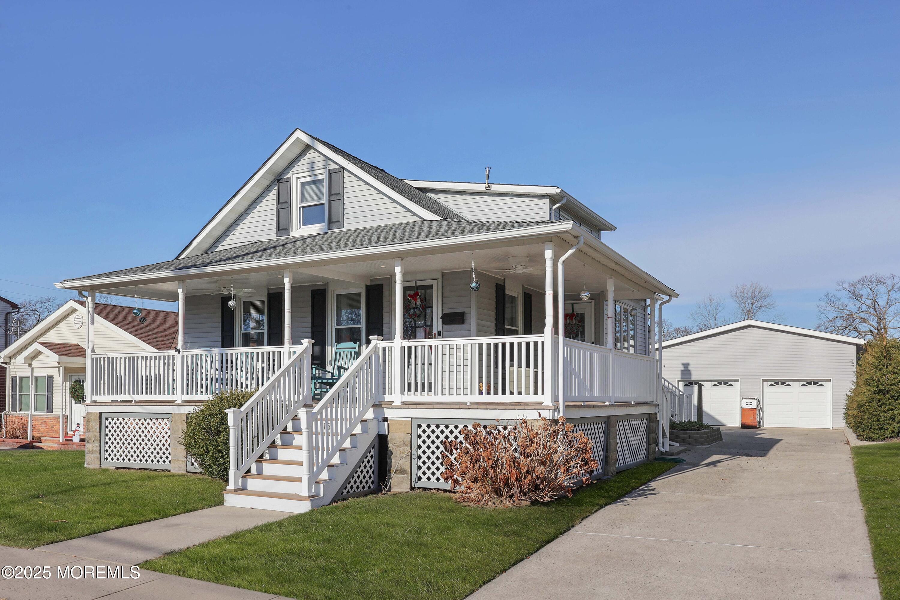 16 Smock Street Image 3