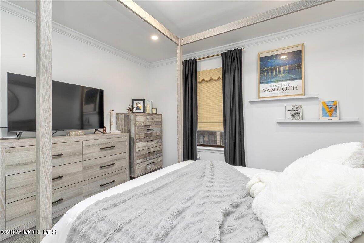 208 Haverford Court, Aberdeen, NJ, 07747 image 25