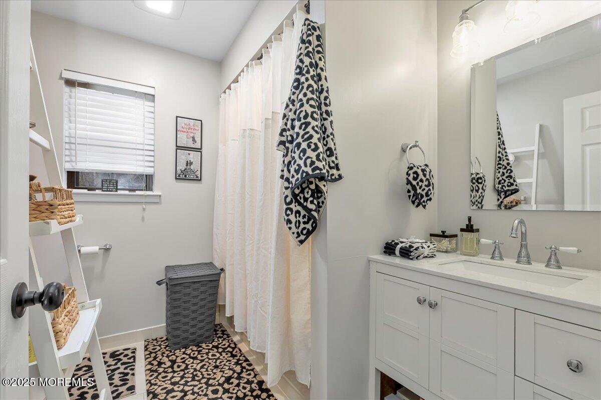 208 Haverford Court, Aberdeen, NJ, 07747 image 27