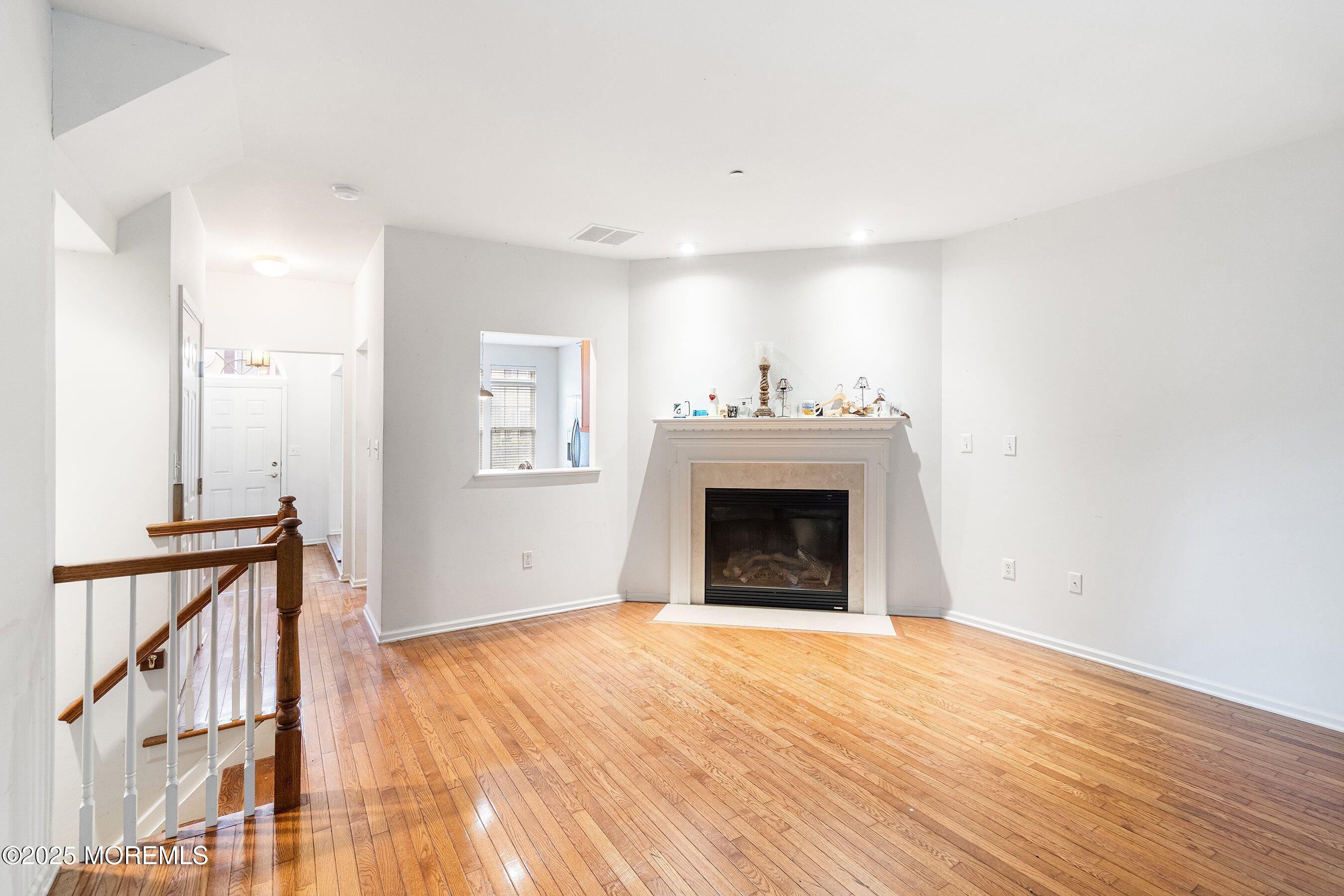 39 W Aspen Way, Aberdeen, NJ, 07747 image 9