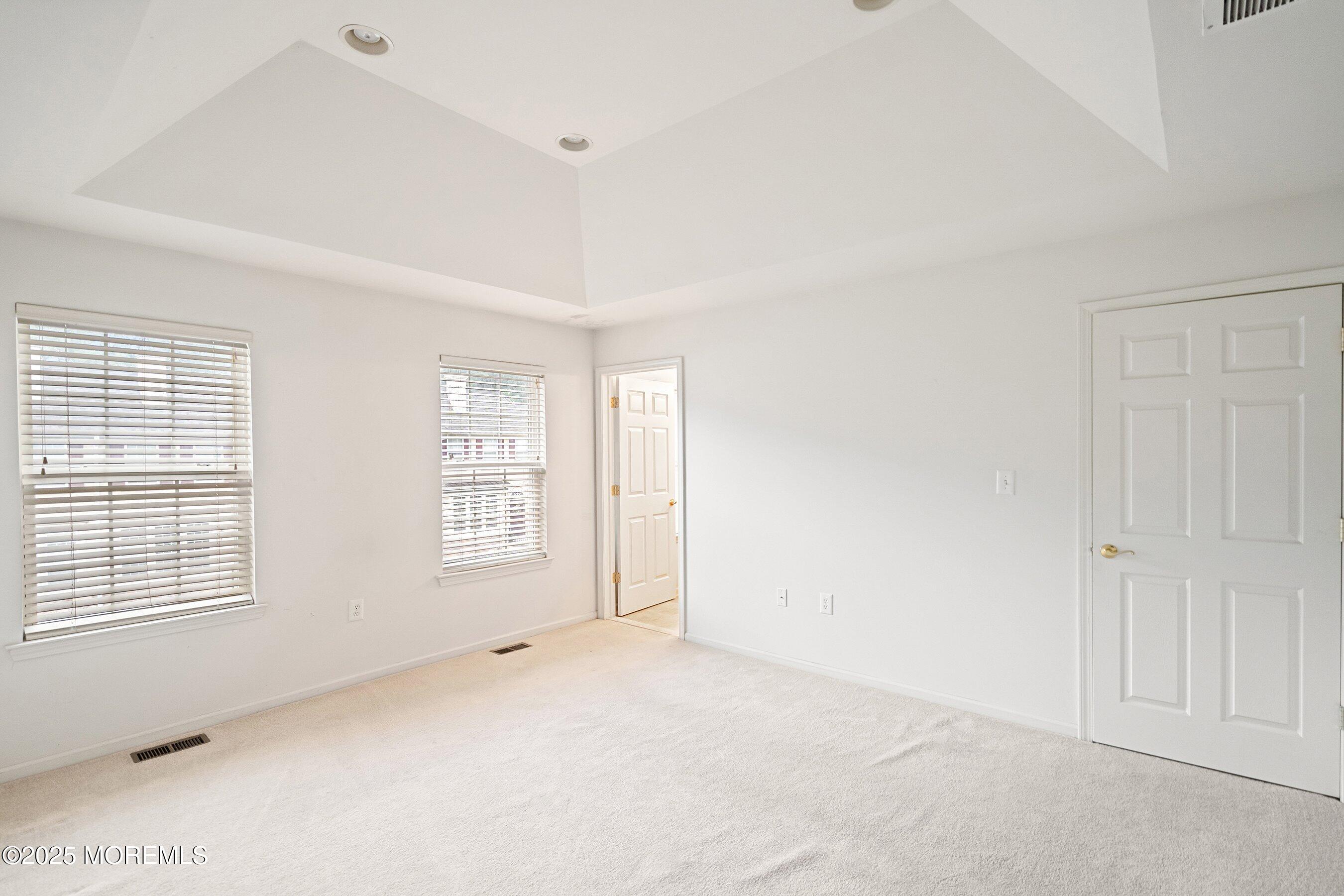 39 W Aspen Way, Aberdeen, NJ, 07747 image 14