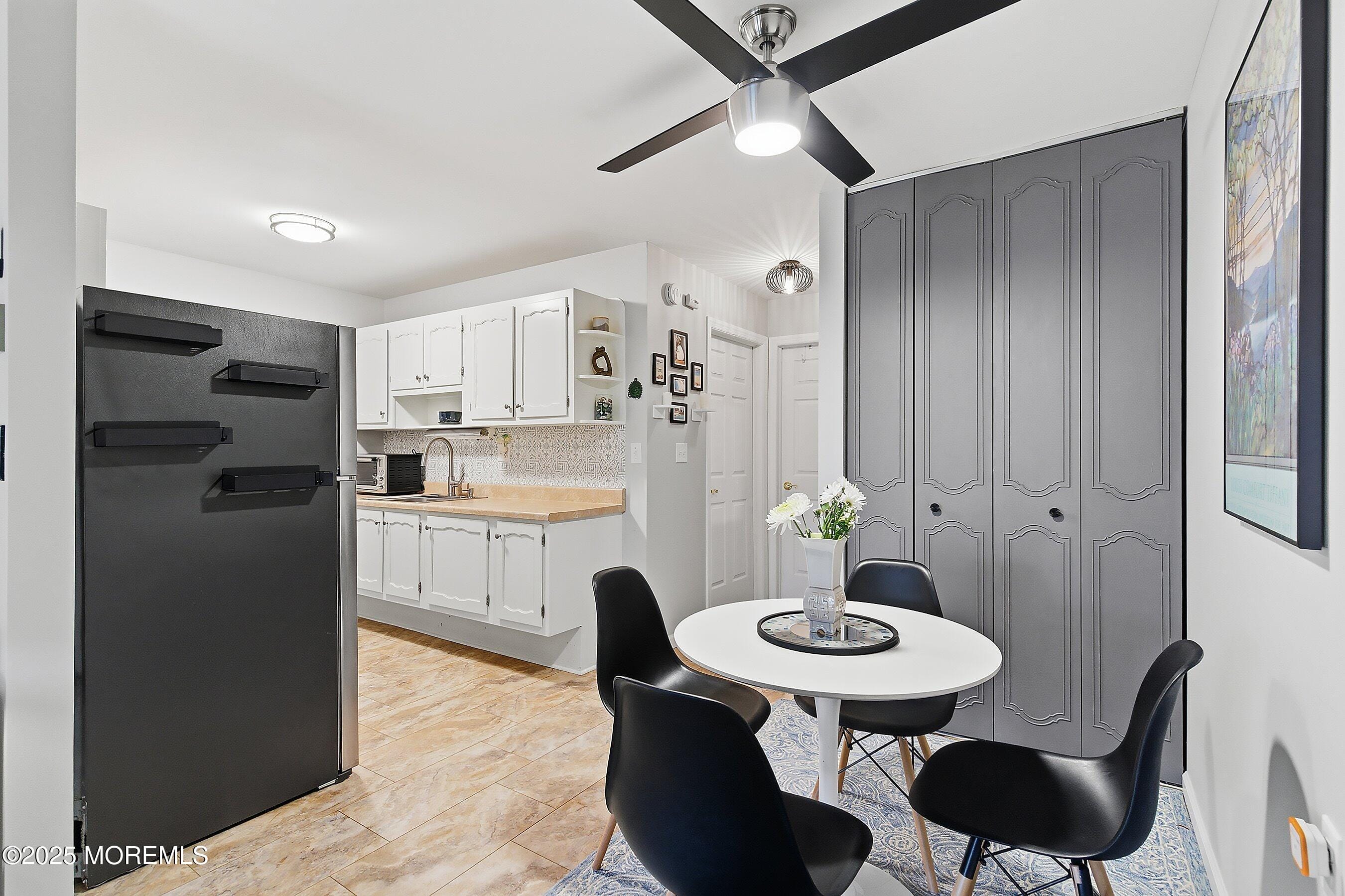 318D Coventry Court Image 5