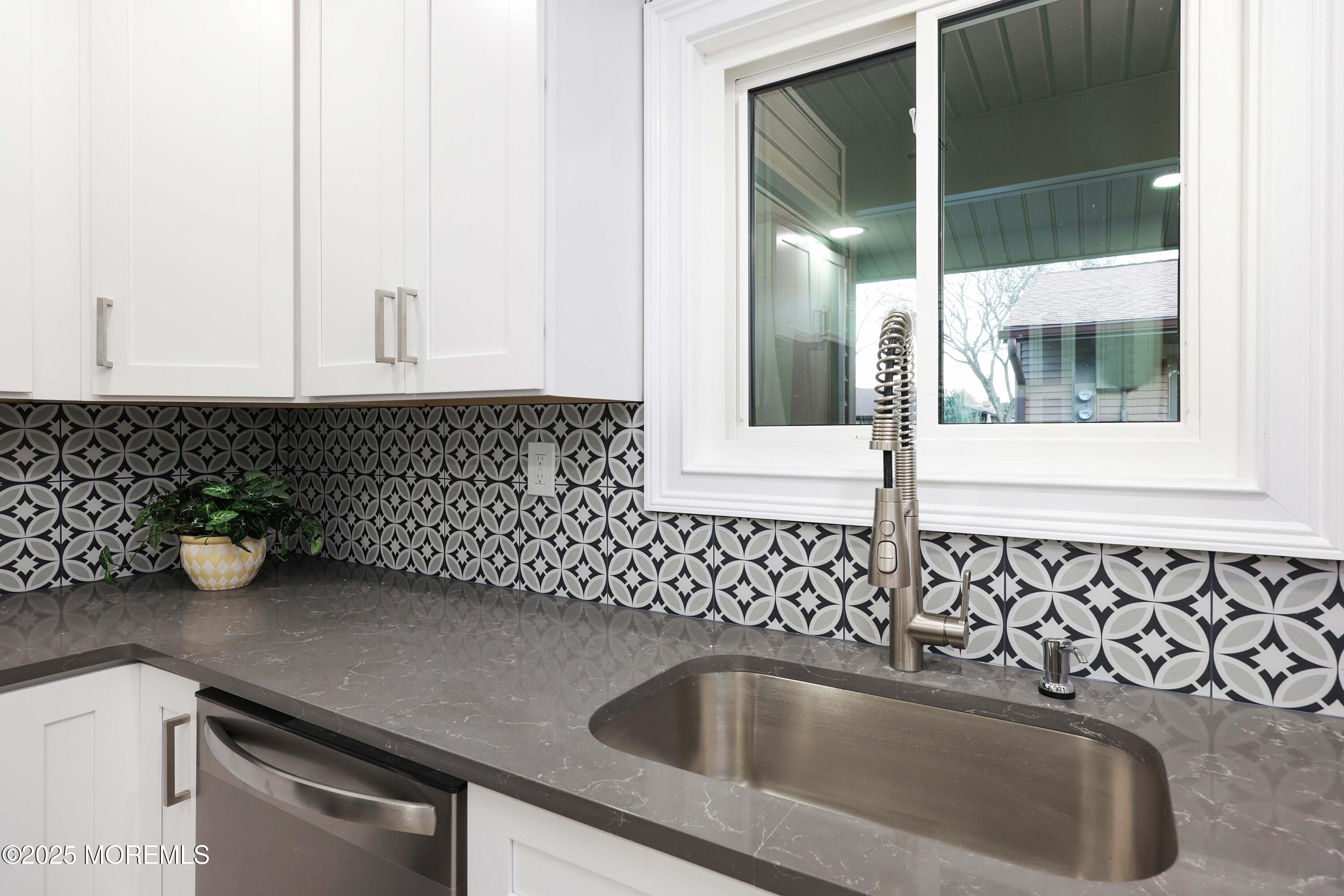 12 Ellsworth Court, Red Bank, NJ, 07701 image 9