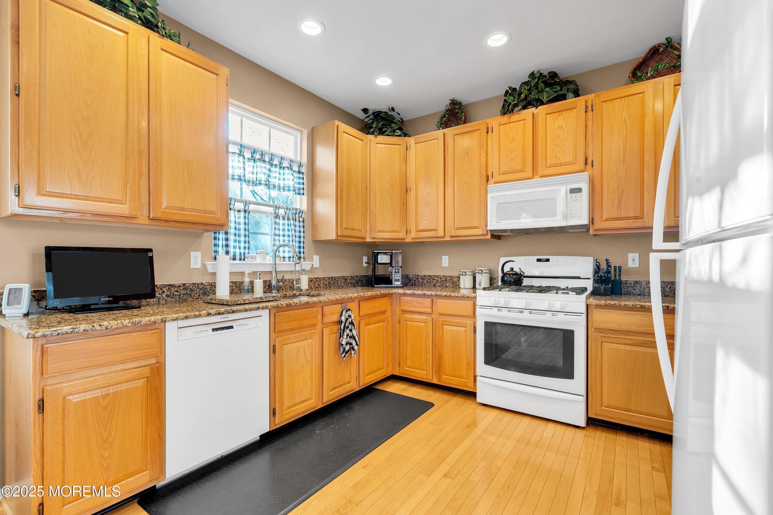 184 Lindsay Lane, Toms River, NJ, 08755 image 19