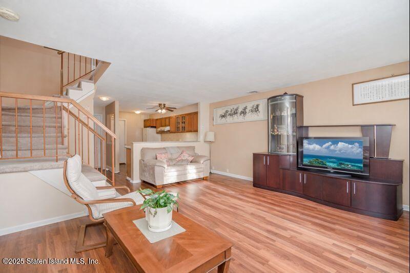 10 Slayton Avenue Image 5