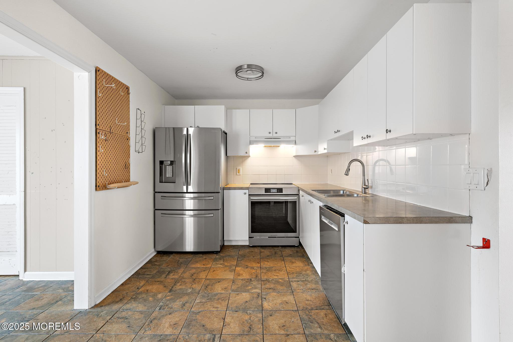 4 Jamaica Avenue, Toms River, NJ, 08753 image 13