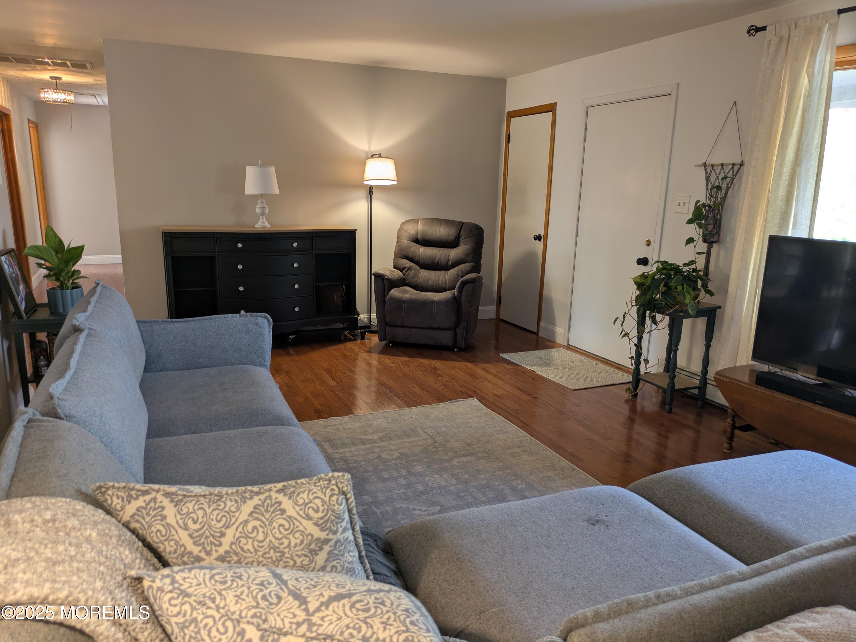 217 Wells Mill Road Image 4