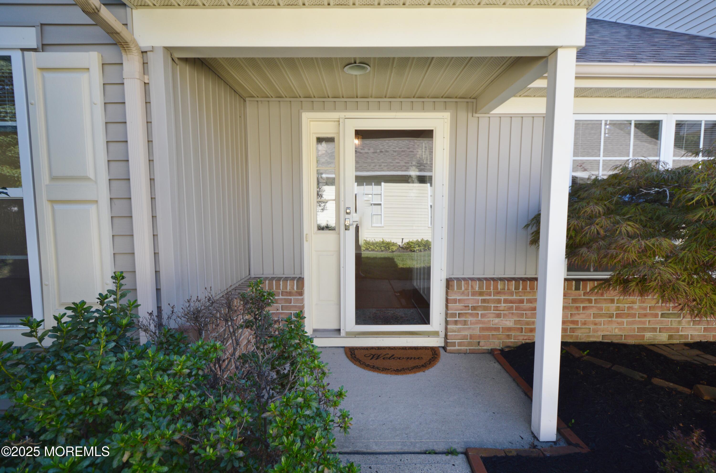 2976 Fieldcrest Lane Image 3