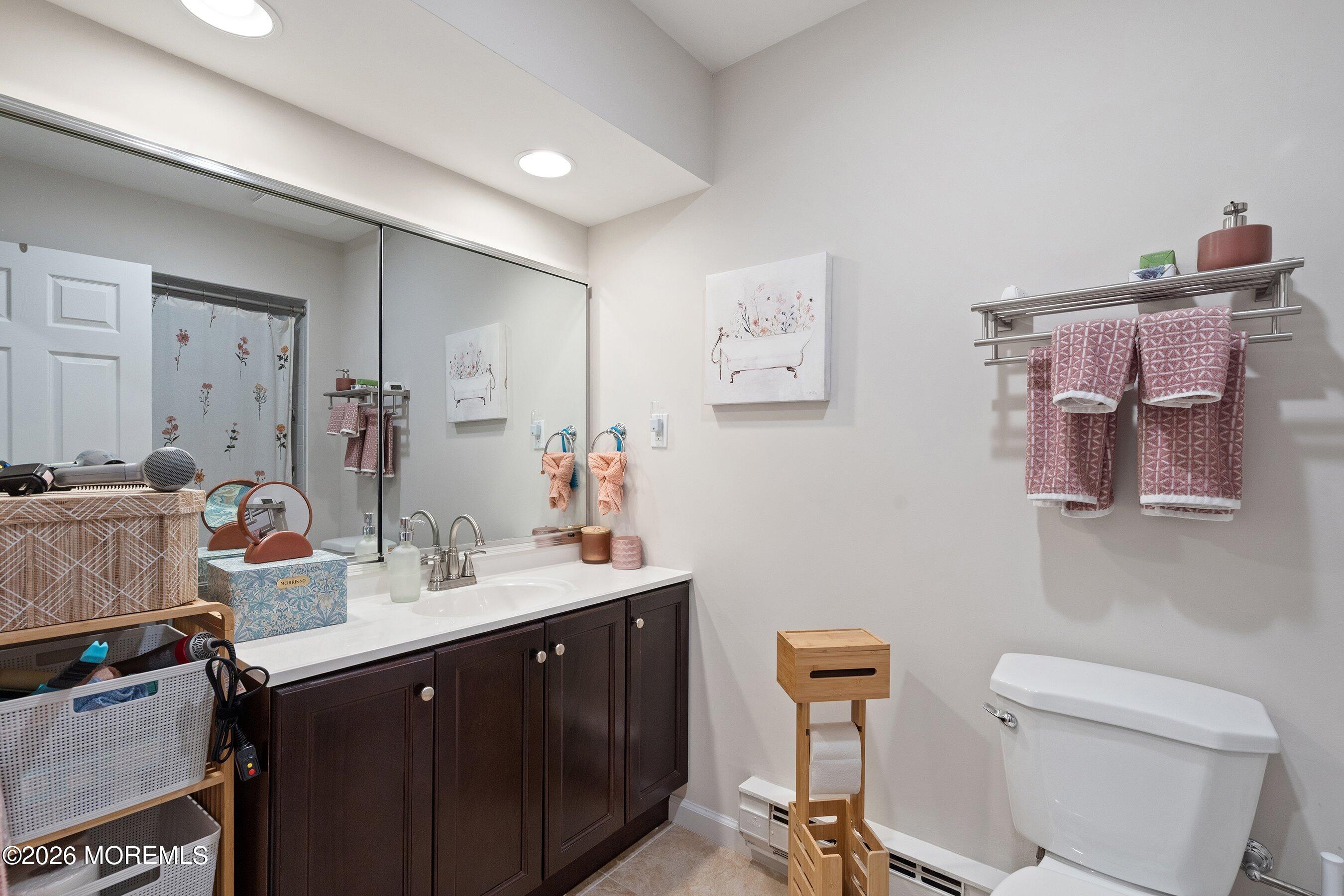 125 Amberly Drive F, Manalapan, NJ, 07726 image 20