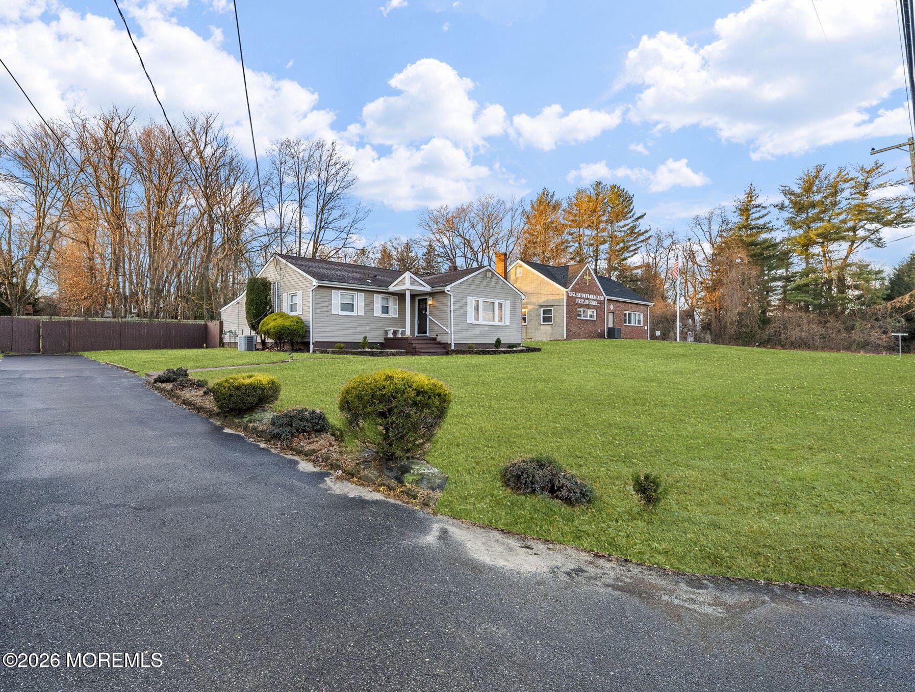 13 Sanford Street Image 2